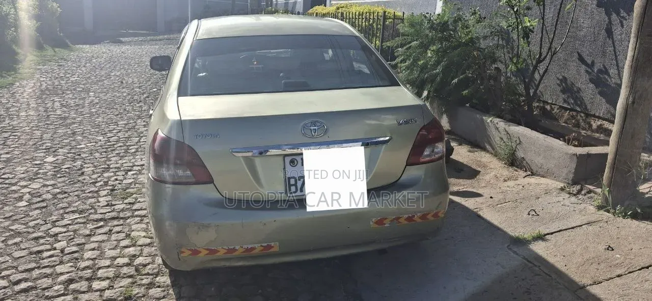 Toyota Yaris 2007 Gold