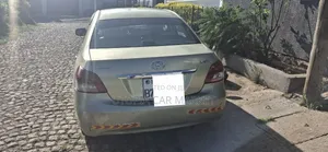 Toyota Yaris 2007 Gold