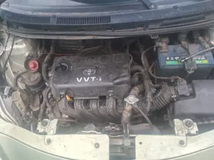 Toyota Yaris 2007 Gold