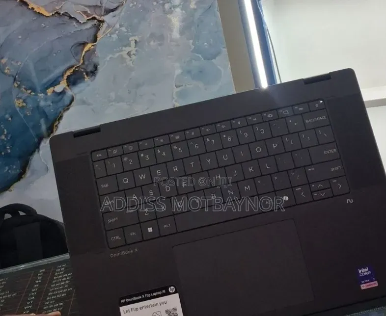 New Laptop HP OmniBook 7 14" 16GB Intel Core Ultra 7 SSD 1T