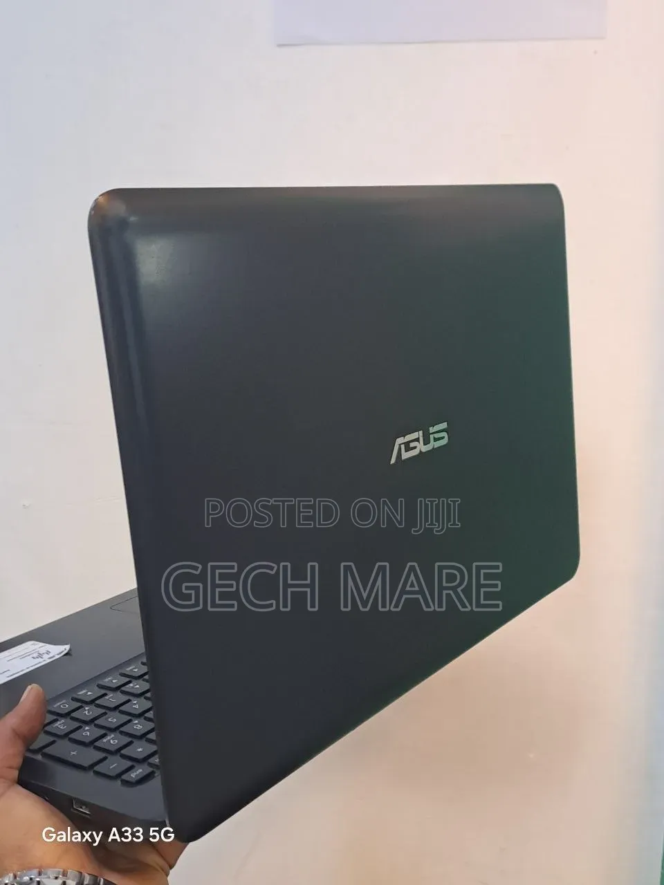 New Laptop Asus VivoBook 15 X505BA 4GB Intel SSD 500GB
