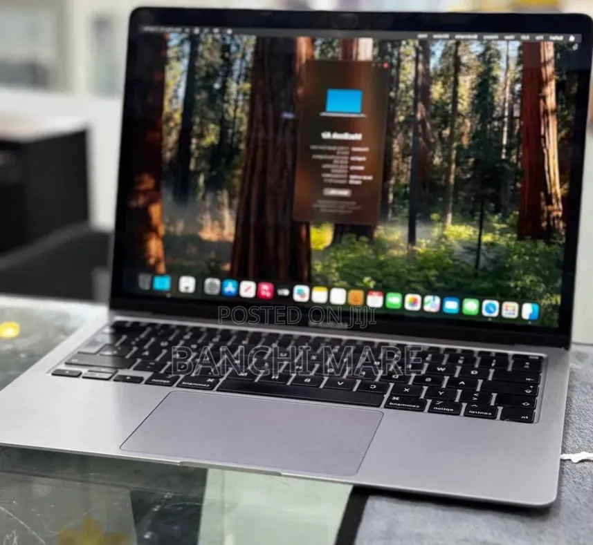 New Laptop Apple MacBook Air 2020 M1 8GB Apple M1 SSD 256GB