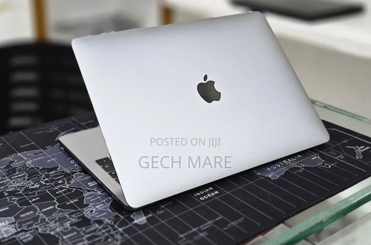 New Laptop Apple MacBook Pro 2019 16GB Intel Core i7 SSD 256GB