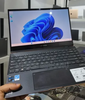 New Laptop Asus Zenbook 14 16GB Intel Core i7 SSD 512GB