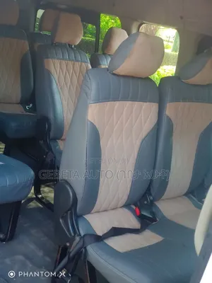 Toyota HiAce 2016