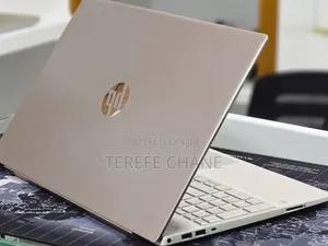 New Laptop HP Pavilion 15 8GB Intel Core i5 SSD 512GB