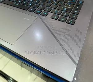 New Laptop Asus ROG Strix G16 16GB Intel Core i9 SSD 1T