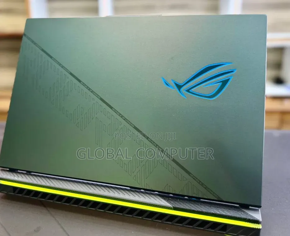 New Laptop Asus ROG Strix G16 16GB Intel Core i9 SSD 1T