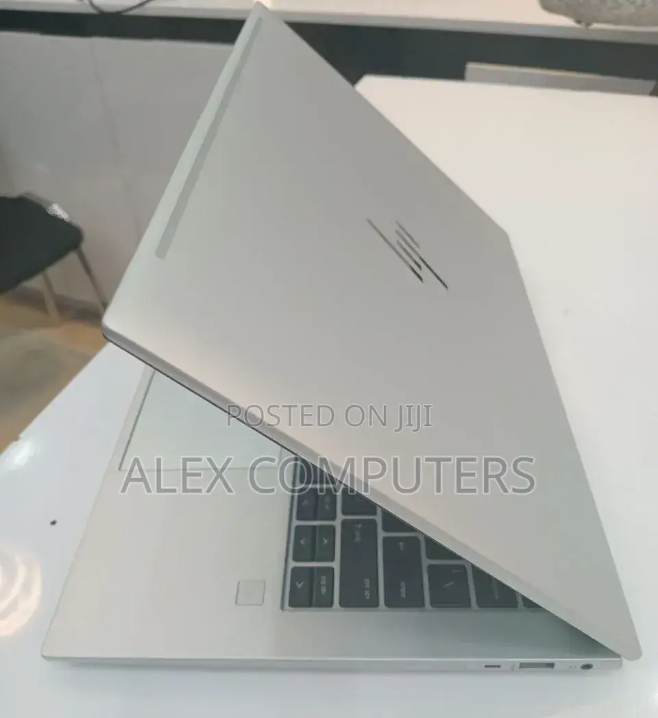 New Laptop HP EliteBook 840 G9 16GB Intel Core i7 SSD 512GB