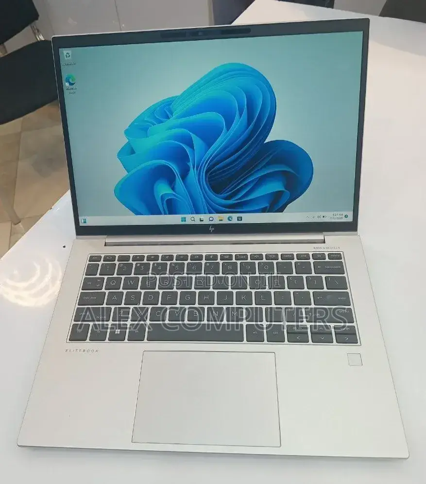 New Laptop HP EliteBook 840 G9 16GB Intel Core i7 SSD 512GB