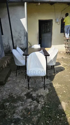 Dining Tables and Chairs With Free Delivery