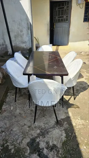 Dining Tables and Chairs With Free Delivery