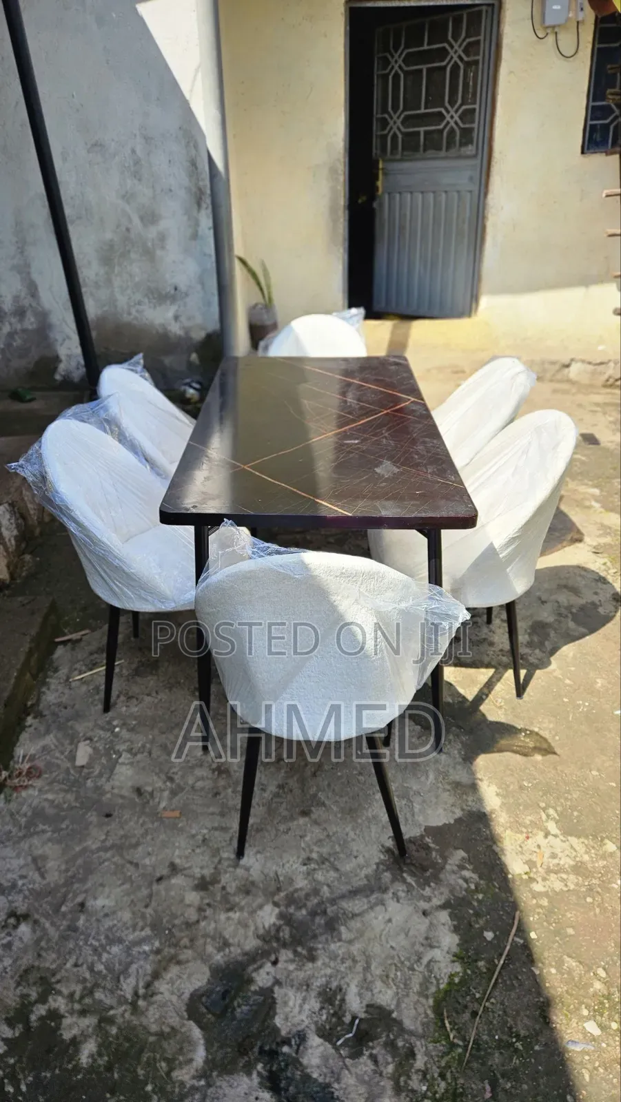 Dining Tables and Chairs With Free Delivery