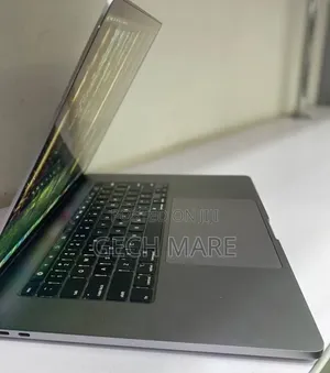 New Laptop Apple MacBook 2019 16GB Intel Core i9 SSD 1T