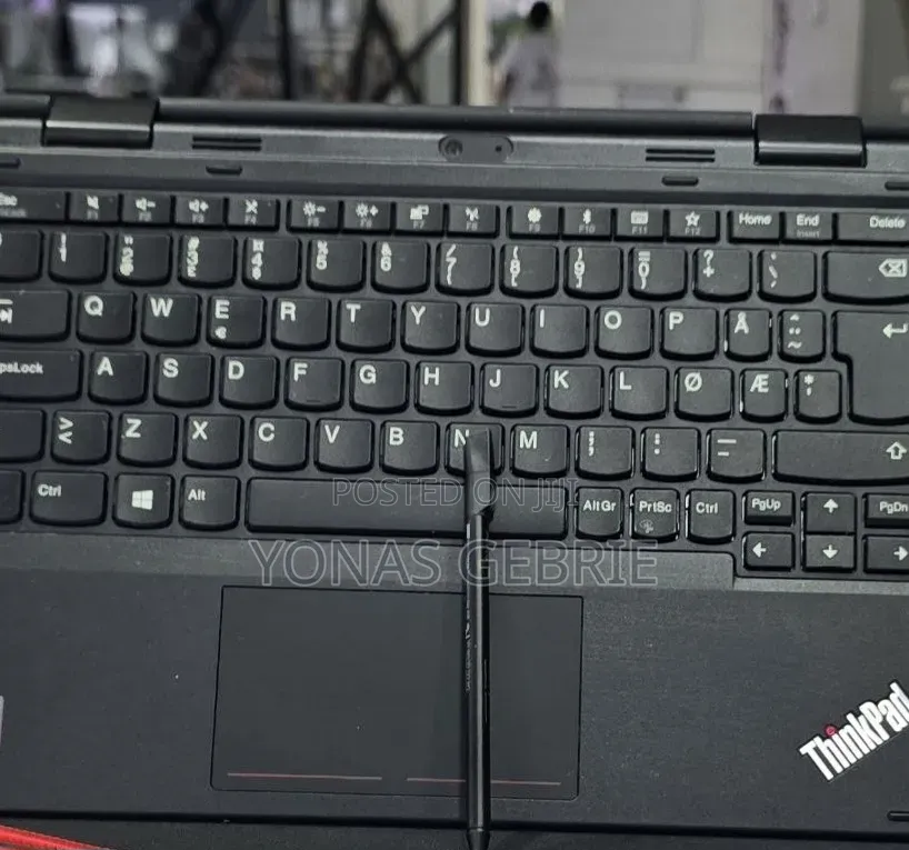 New Laptop Lenovo Yoga 11e 4GB Intel Pentium SSD 128GB