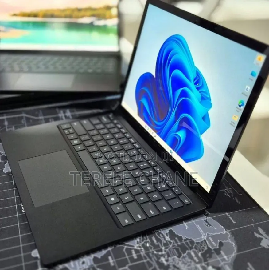 New Laptop Microsoft Surface Laptop 3 16GB Intel Core i7 SSD 256GB