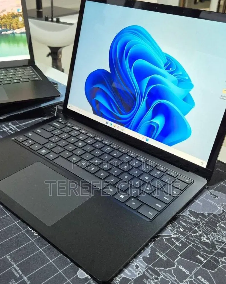 New Laptop Microsoft Surface Laptop 3 16GB Intel Core i7 SSD 256GB