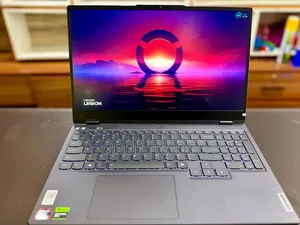 New Laptop Lenovo Legion Pro 7 16GB AMD Ryzen 7 SSD 512GB