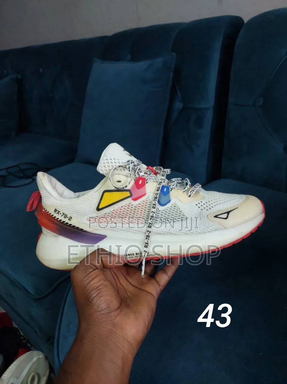 Torshin Shoes,ቦንዳ