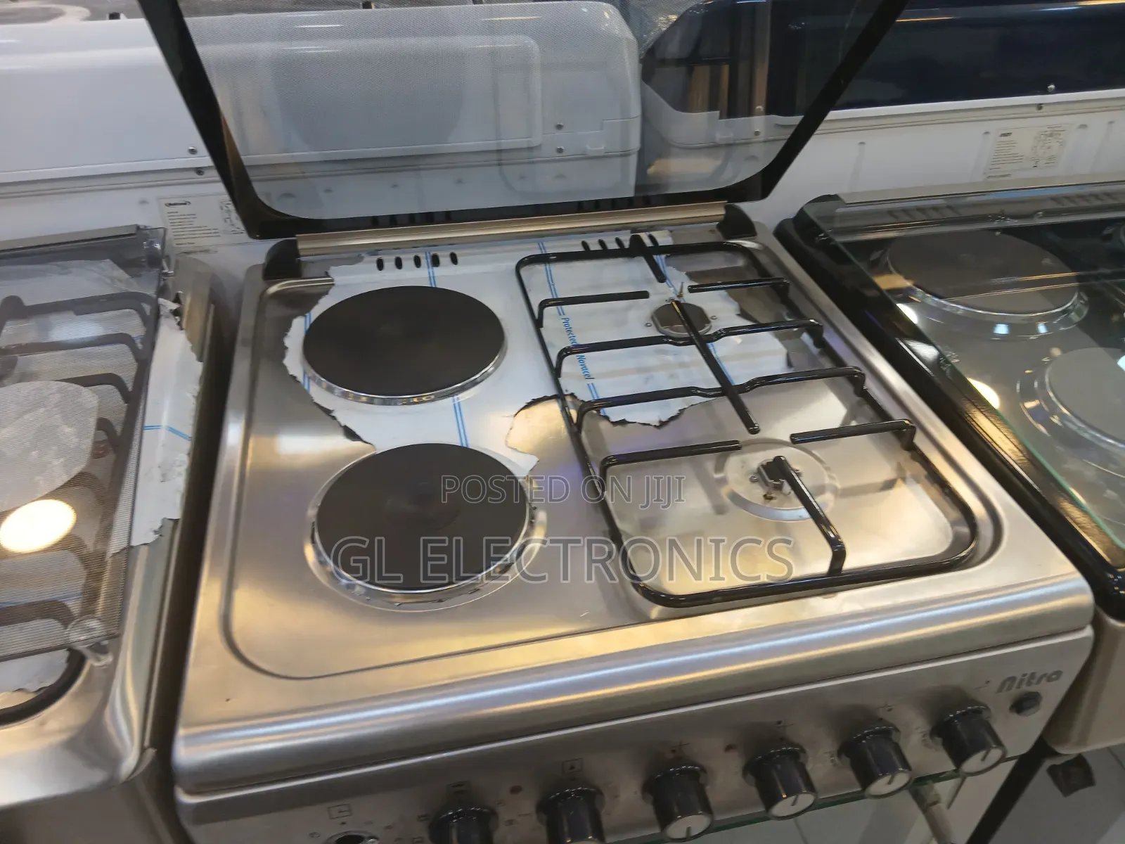 Nitra Oven 60cm by 60cm in Cavinet