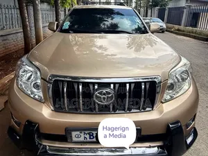 Toyota Land Cruiser Prado 2010 Gold