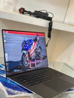 New Laptop Dell Precision 5560 16GB Intel Core i7 SSD 512GB