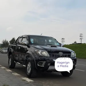 Toyota Hilux 2008 Black
