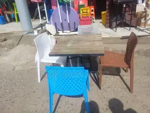 Modern Marble Top Table የማርብል ጠረጴዛ