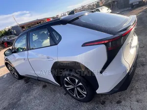 Toyota bZ4X 2022 White