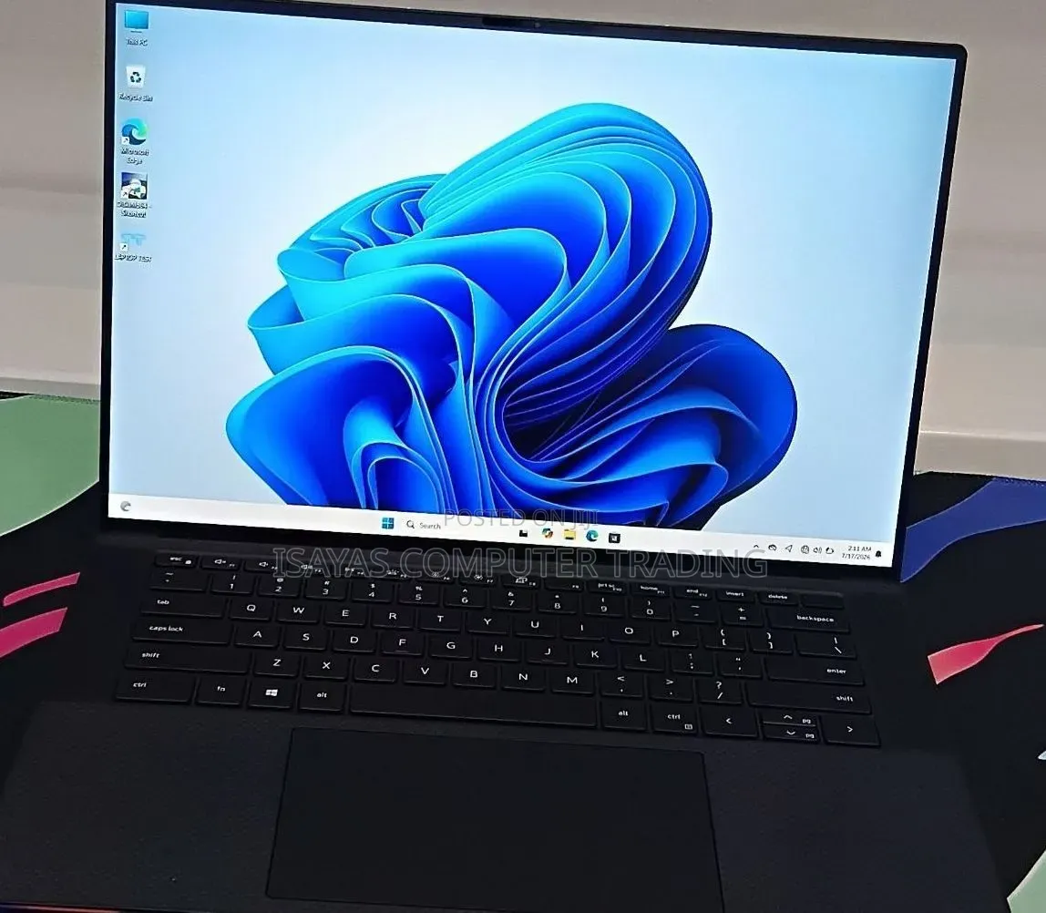 New Laptop Dell XPS 15 9500 16GB Intel Core i7 SSD 512GB