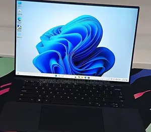 New Laptop Dell XPS 15 9500 16GB Intel Core i7 SSD 512GB