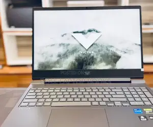 New Laptop HP Victus 15 16GB Intel Core i7 SSD 1T
