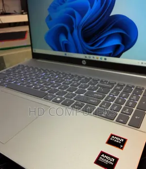 New Laptop HP 16GB Intel Core Ultra 7 SSD 512GB