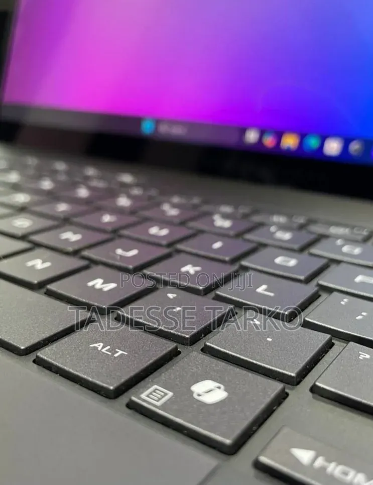 New Laptop Asus ROG Zephyrus G15 32GB Intel Core Ultra 9 SSD 1T