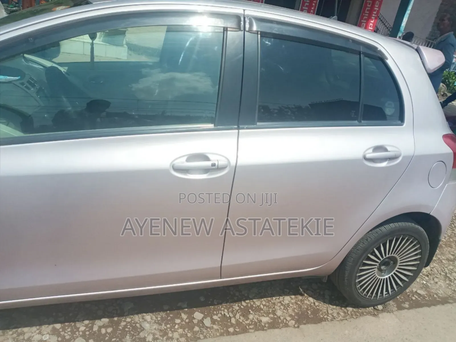 Toyota Yaris 2010 Silver