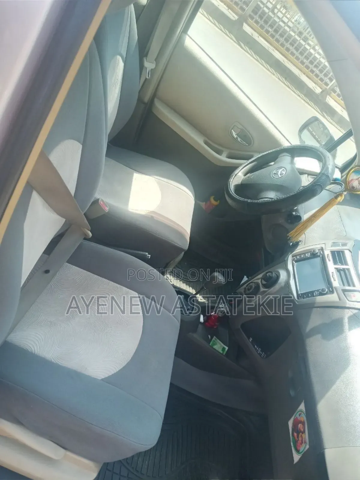 Toyota Yaris 2010 Silver