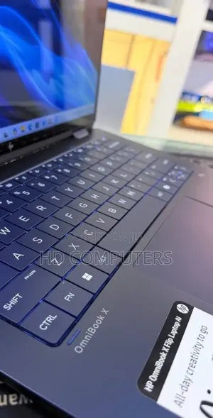 New Laptop HP OmniBook 5 14" 16GB Intel Core Ultra 7 SSD 1T