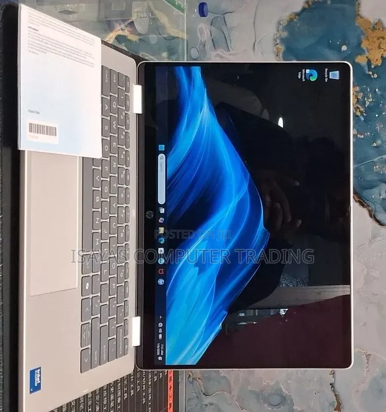 New Laptop HP OmniBook 5 14" 16GB Intel Core 7 SSD 512GB