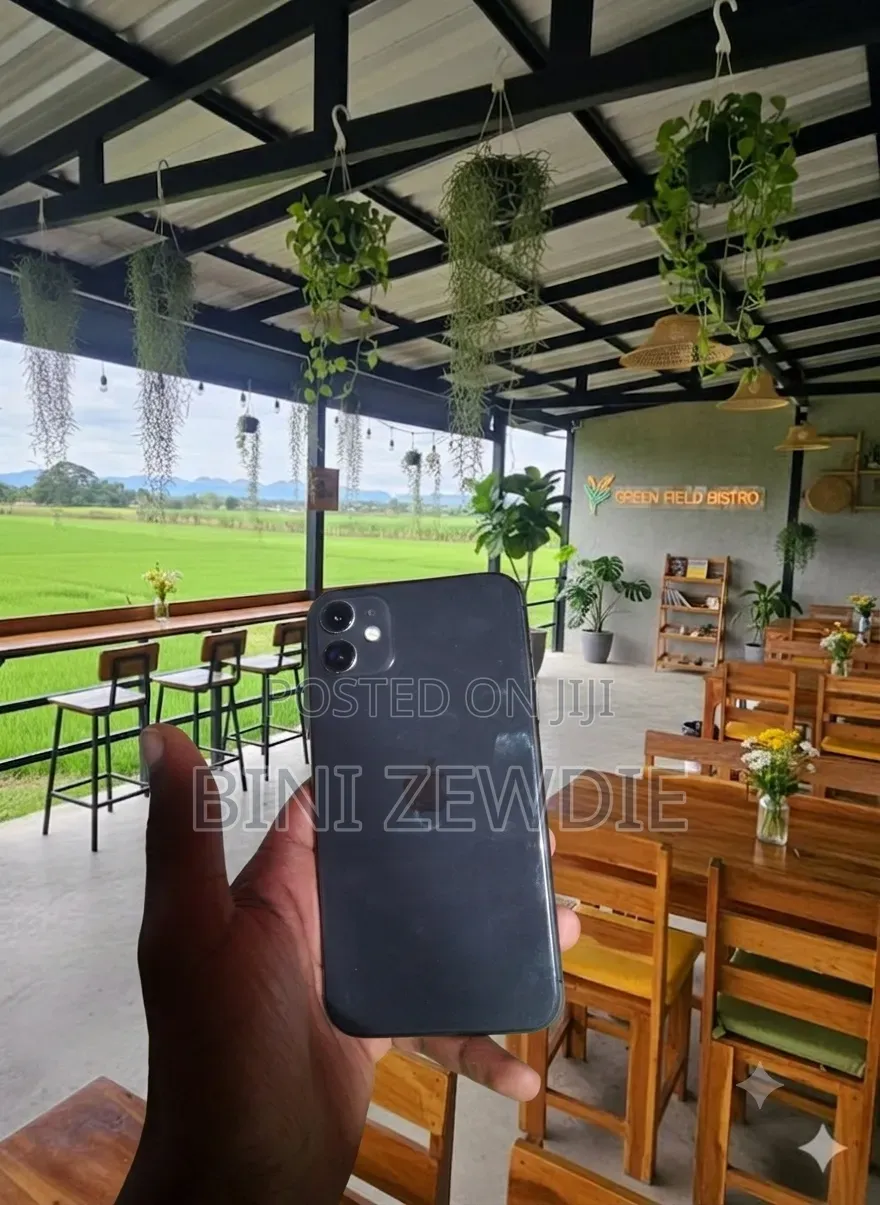 Apple iPhone 11 64 GB Black