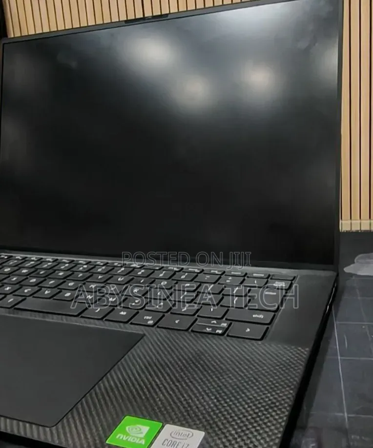 New Laptop Dell Precision 5550 16GB Intel Core i7 SSD 512GB