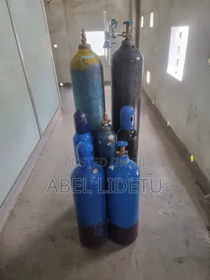 Emergency Oxygen Cylinder With Full Accessory Package