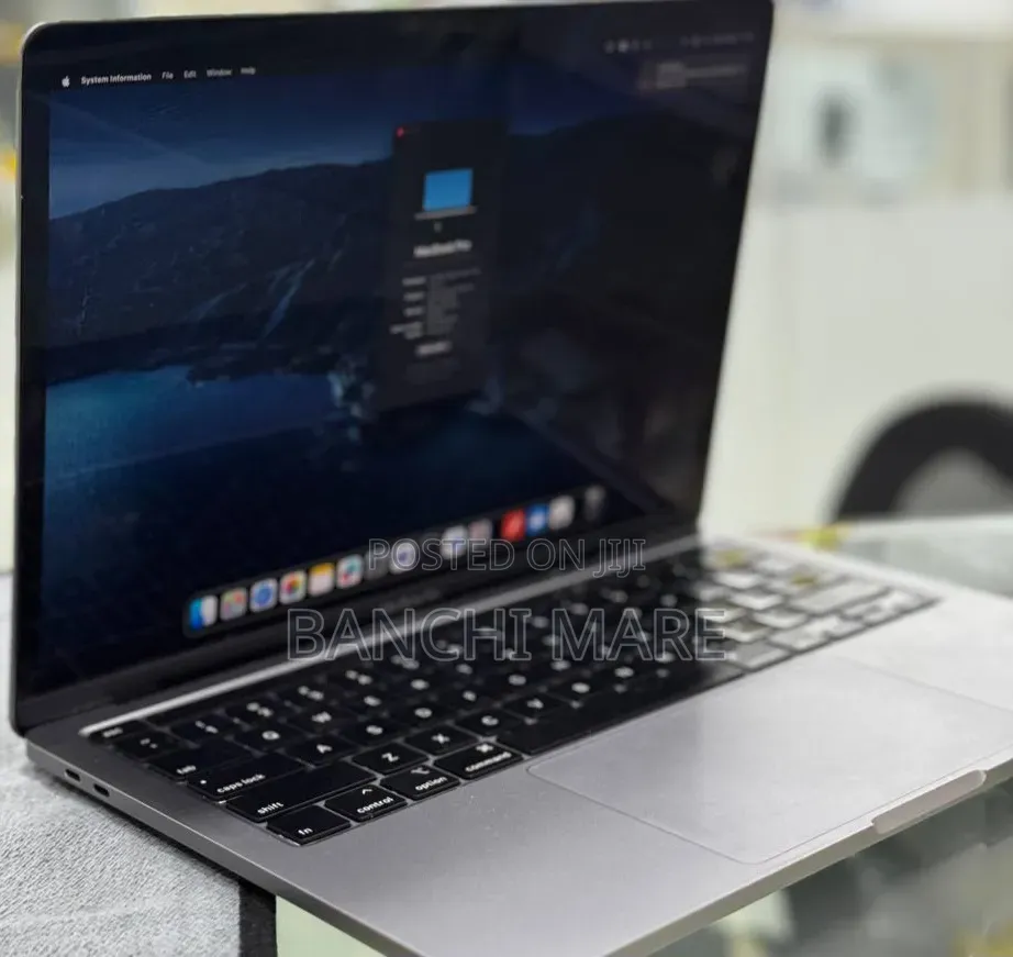 New Laptop Apple MacBook Pro 2020 8GB Intel Core i5 SSD 256GB