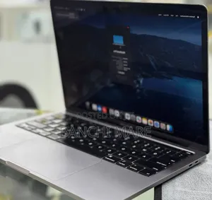 New Laptop Apple MacBook Pro 2020 8GB Intel Core i5 SSD 256GB