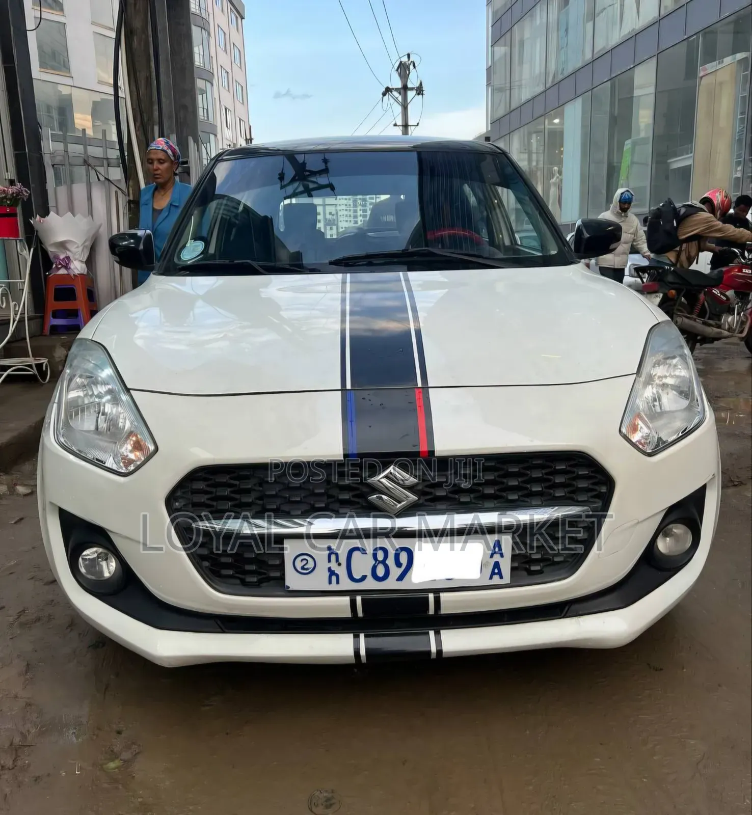Suzuki Swift 2022 White