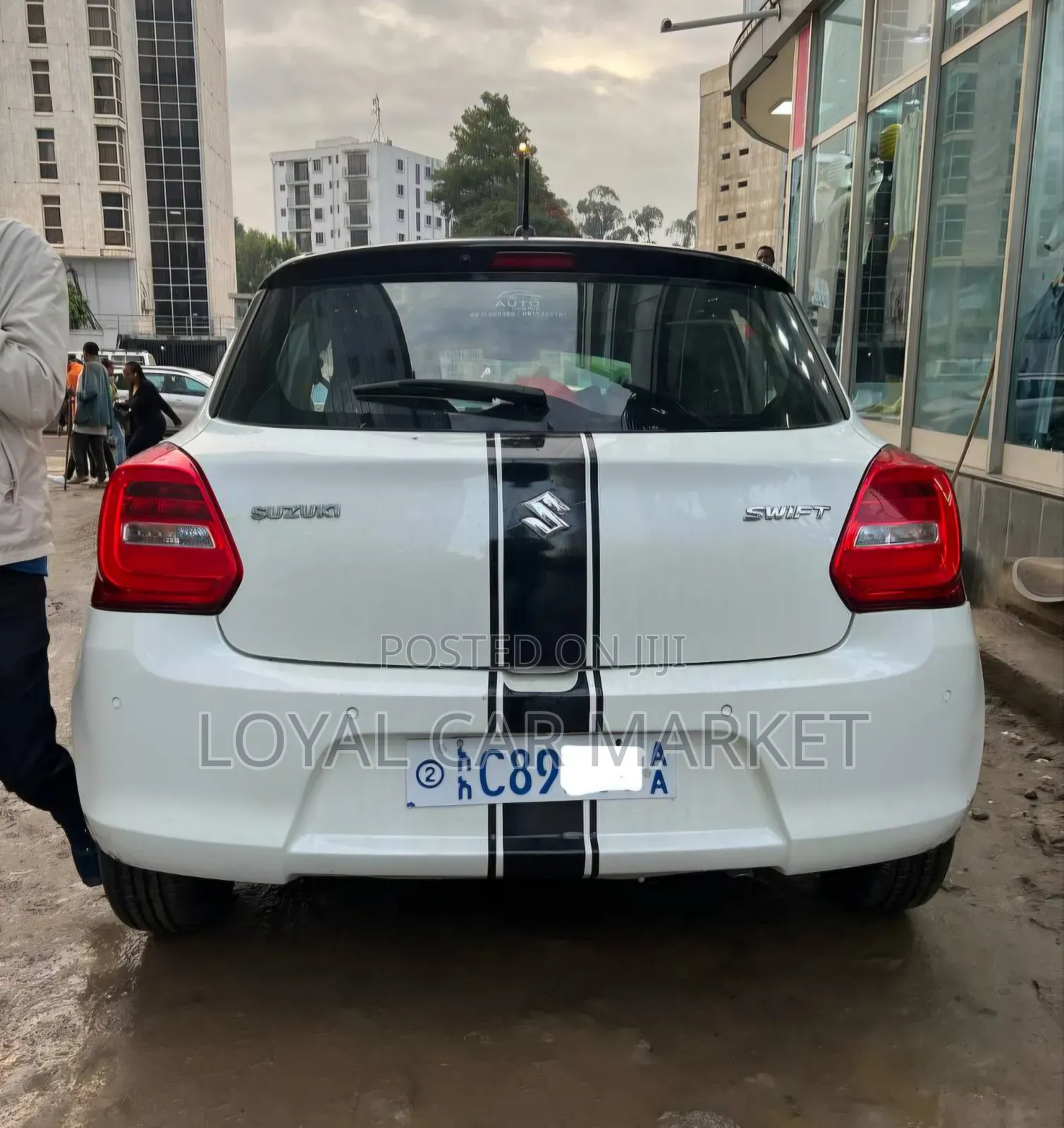 Suzuki Swift 2022 White