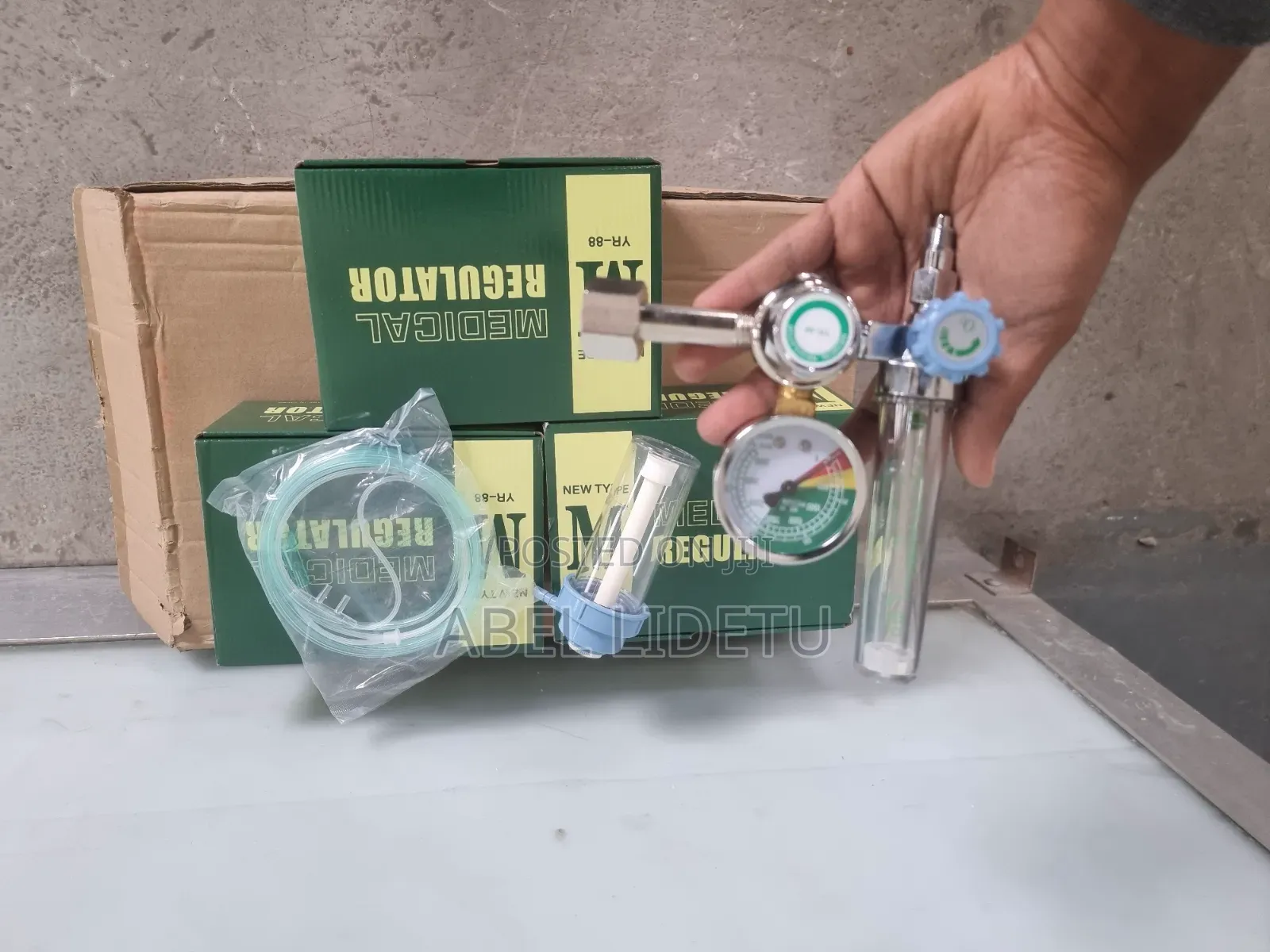 High-Precision Oxygen Pressure Regulator for Oxygen Cylinders