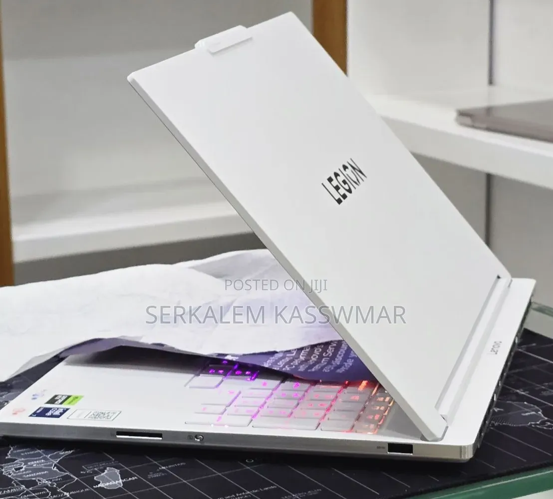 New Laptop Lenovo Legion 7 32GB Intel Core Ultra 7 SSD 1T