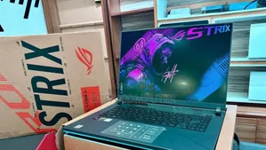 New Laptop Asus ROG Strix G16 16GB Intel Core i9 SSD 1T
