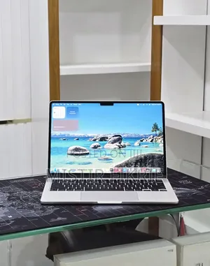 New Laptop Apple MacBook Air 2022 M2 8GB Apple M2 SSD 256GB