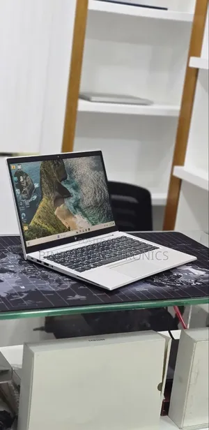 New Laptop HP EliteBook 845 G8 16GB AMD Ryzen 7 SSD 512GB